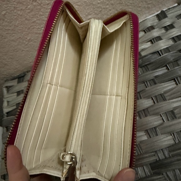 Kate Spade New York Pink Patent Leather Zip Around Wallet - Picture 5 of 16